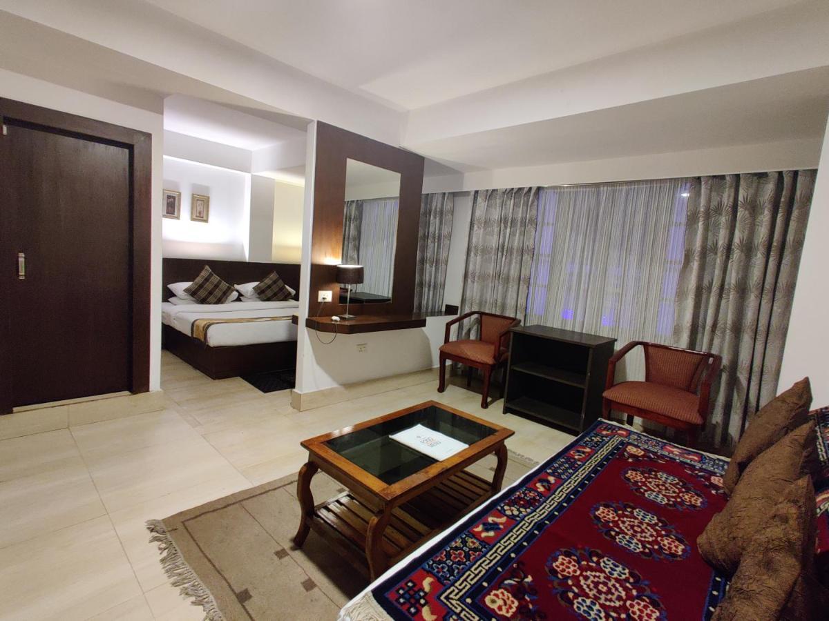 Hotel Tarayana Gangtok Ngoại thất bức ảnh